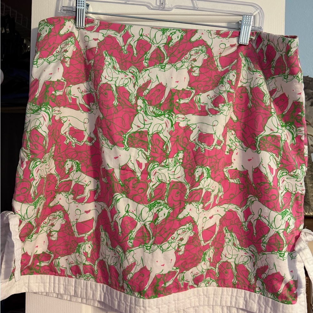 Lilly Pulitzer Skirt in hot to trot print